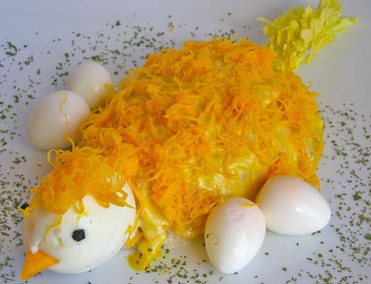 comidas para niños ensaladilla rusa con huevos