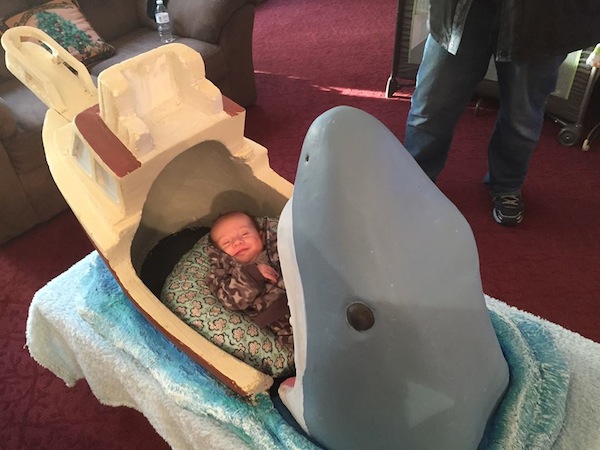 bebe cuna de tiburon