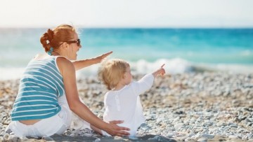 Consejos útiles si llevas a tu bebé a la playa por primera vez