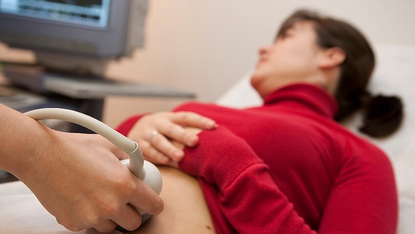 Cuidados prenatales ecografia embarazo