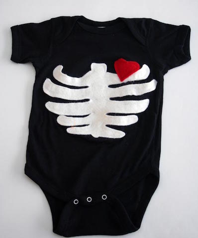 Disfraz de esqueleto para bebé DIY
