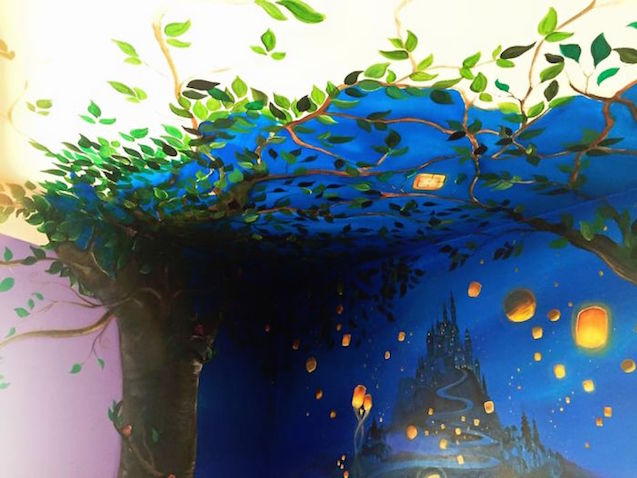 habitación decorada de Enredados de Disney