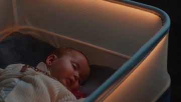 La minicuna de Ford, recrea un paseo en coche para dormir a los bebés