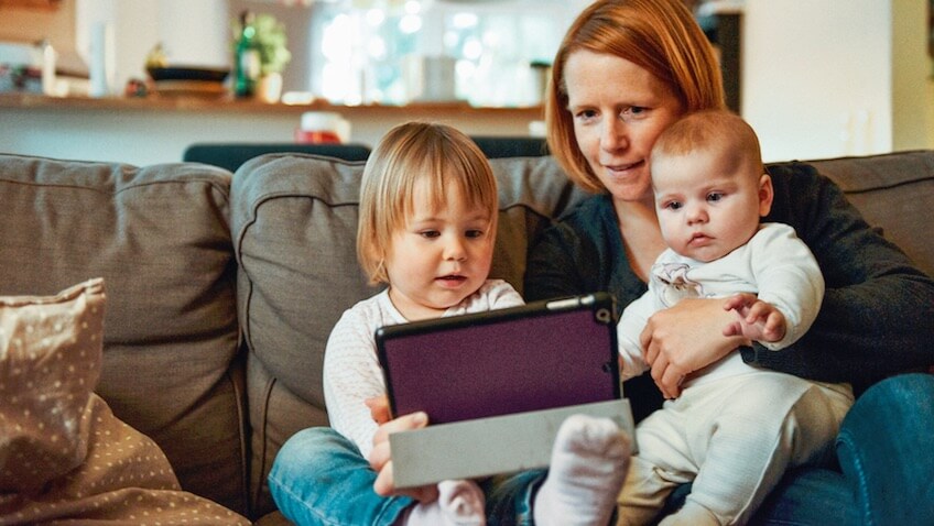 Los smartphones y tablets afectan el sueño de los bebés
