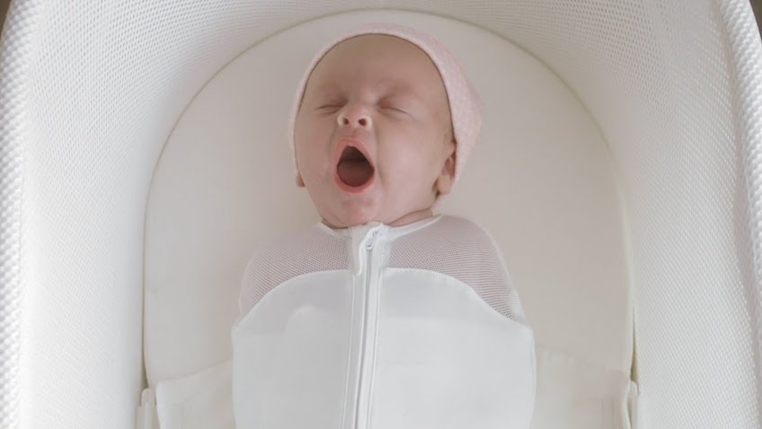 alquiler minicuna inteligente para bebés SNOO Smart Sleeper