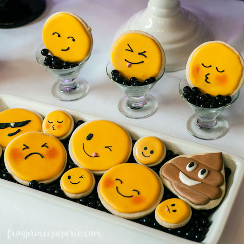 Galletas decoradas de Emojis para una fiesta