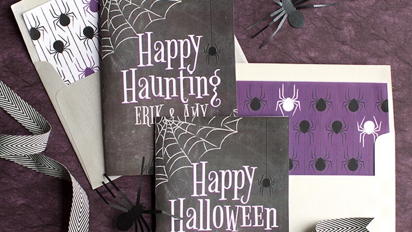 dos tarjetas de Halloween para imprimir gratis que puedes personalizar con el nombre